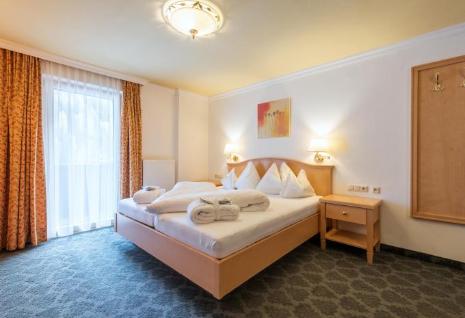 Zimmerbeispiel, Classic Doppelzimmer mit Zustellbett