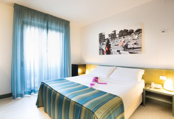 Zimmerbeispiel, Doppelzimmer (DZ) „Standard Balkon“