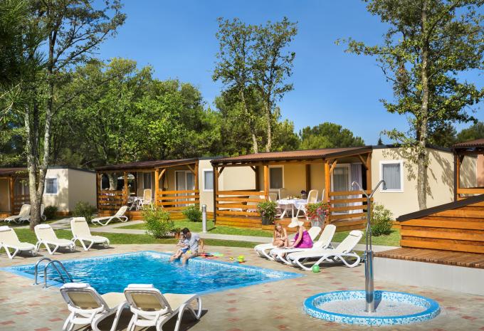 Camping Valkanela, Vrasr