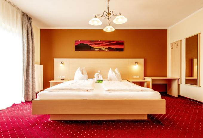 Zimmerbeispiel, Familienzimmer „Deluxe“ 