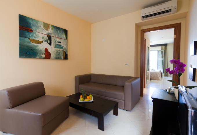 Zimmerbeispiel, Familien Junior Suite Parkseite