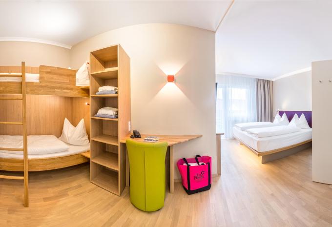 Zimmerbeispiel, Familienzimmer (FZ) „Balkon Plus“