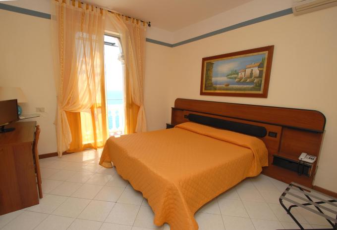 Beispiel, Doppelzimmer standard Balkon 'Meerblick'