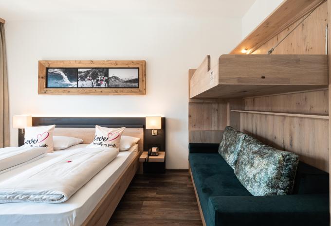 Zimmerbeispiel: Vierbettzimmer Superior