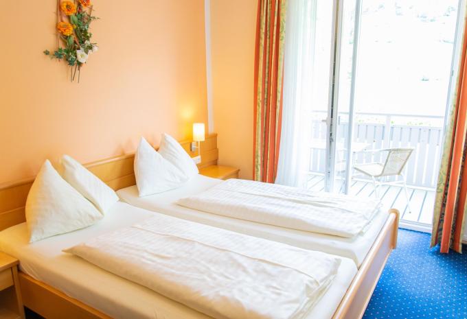 Zimmerbeispiel: Doppelzimmer Balkon