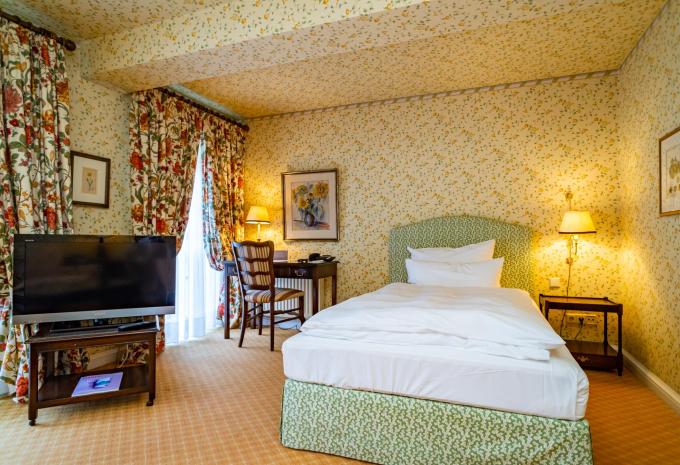 Zimmerbeispiel Einzelzimmer „Deluxe“