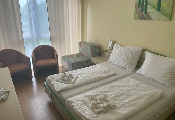 Zimmerbeispiel, Standard Doppelzimmer mit Zustellbett