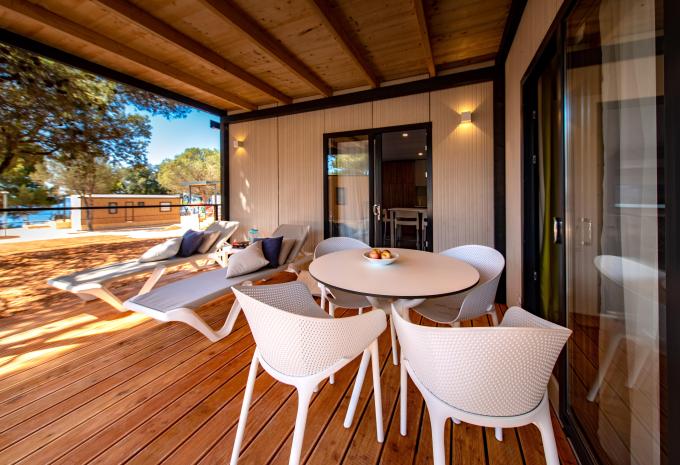 Zimmerbeispiel, Mobile Home Delxue Terrasse "VILLA"