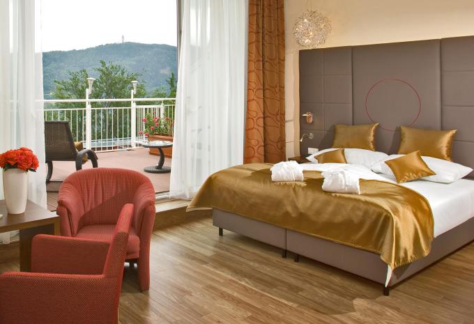 Zimmerbeispiel: Superior Mehrbettzimmer Balkon "Seezimmer"