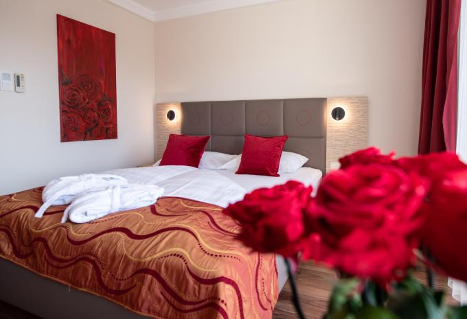 Zimmerbeispiel: Doppelzimmer Balkon "Seezimmer"