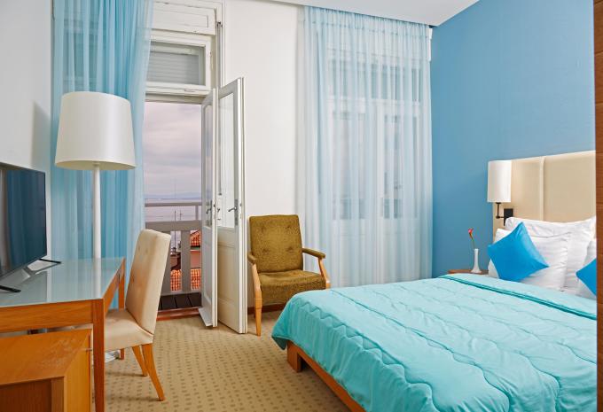 Zimmerbeispiel: TW01 Superior Zweibettzimmer Meerblick