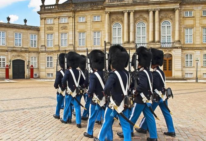 Königliche Wache bei Schloss Amalienborg