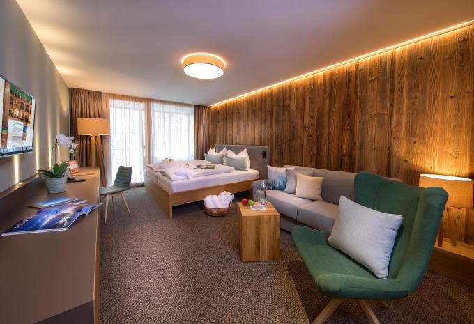 Zimmerbeispiel: Standard Familien Suite Balkon