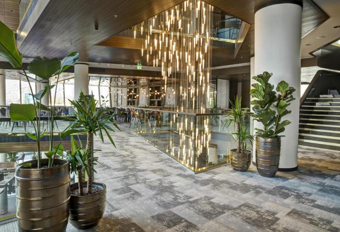 Grand Plaza Hotel *****