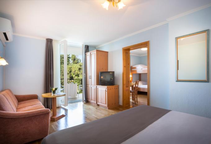 Zimmerbeispiel Famlienzimmer „Standard Balkon“