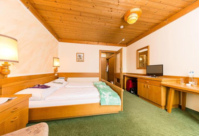 Zimmerbeispiel: Standard Familienzimmer