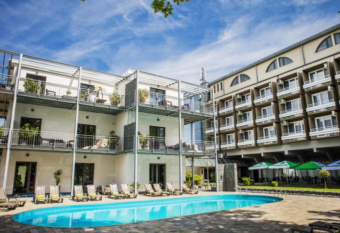 Hotel Csopak Resort & Lake ****