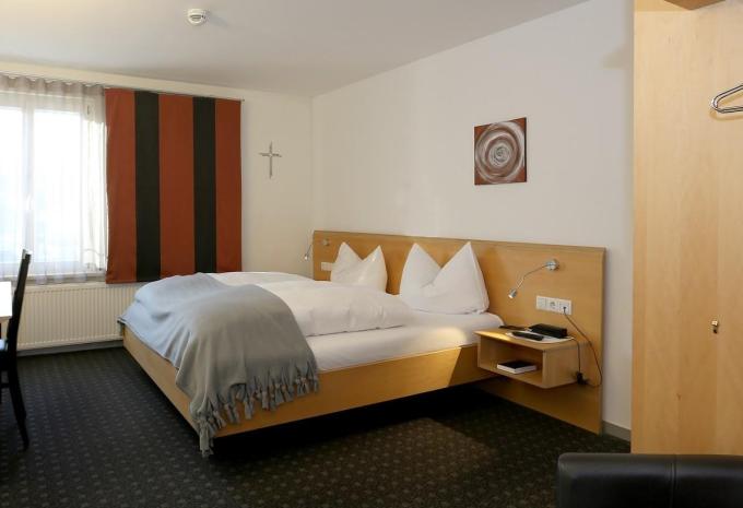 Zimmerbeispiel: Doppelzimmer Standard Stammhaus