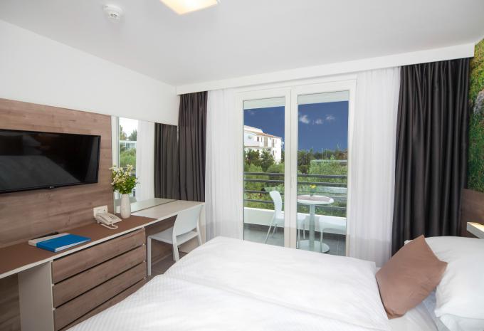 Zimmerbeispiel, Standard Doppelzimmer Nebenhaus Balkon