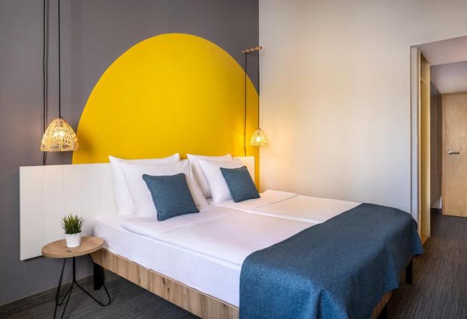 Zimmerbeispiel, Standard Doppelzimmer Parkseite '2+1'