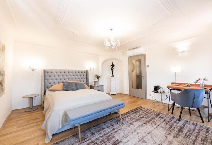 Zimmerbeispiel Suite „Kategorie 2“