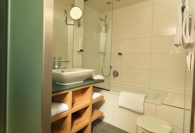 Zimmerbeispiel: Dreibettzimmer Standard Balkon "Seeparadies"