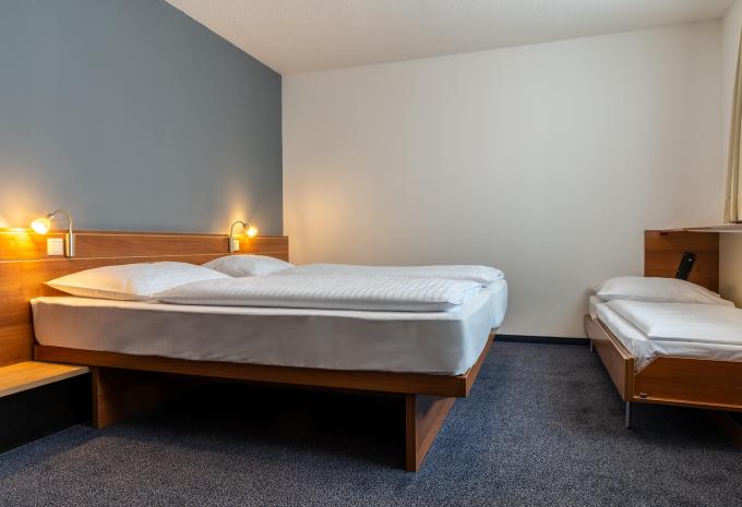 Zimmerbeispiel: Dreibettzimmer