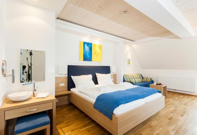 Zimmerbeispiel: Superior Doppelzimmer Balkon Bergblick "Sternzimmer"