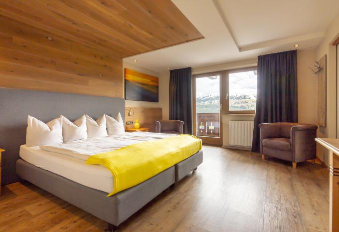 Zimmerbeispiel: Deluxe Suite Balkon