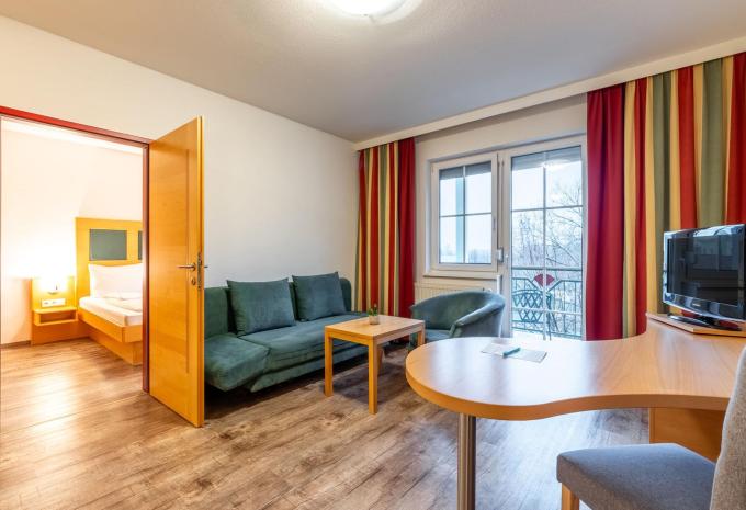 Zimmerbeispiel: Standard Familienzimmer Balkon oder Terrasse