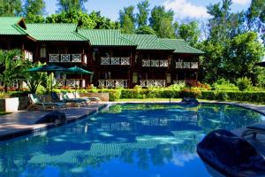 Acajou Beach Resort****