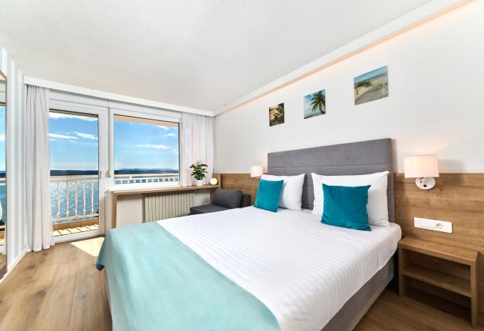 Zimmerbeispiel, Superior Doppelzimmer Balkon Meerblick S3BS