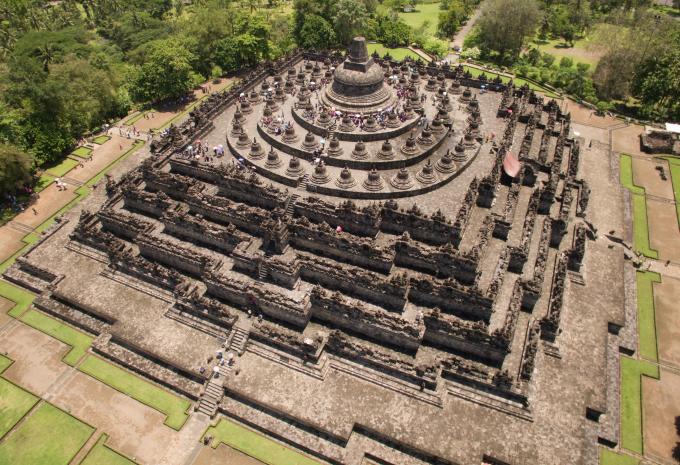 Borobudur & Prambanan Tempel