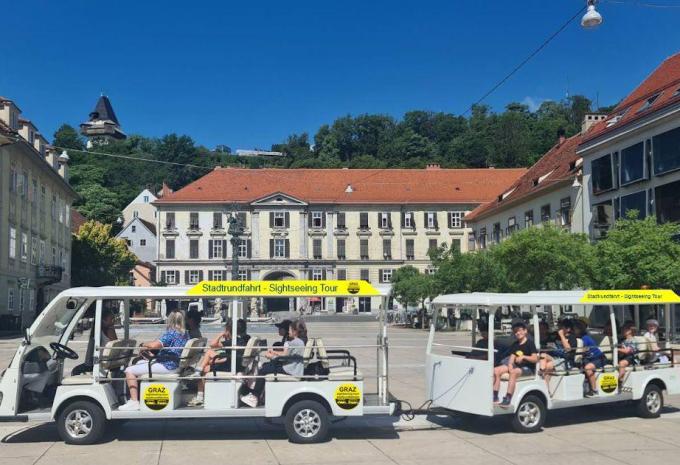 Stadtrundfahrt mit dem Elektrobus