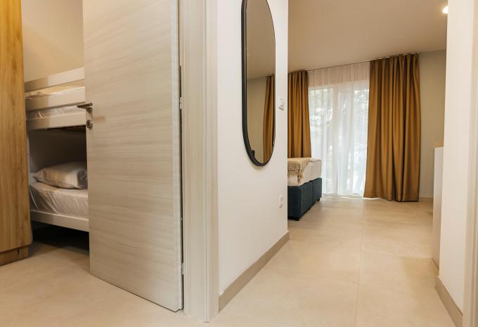 Zimmerbeispiel, Superior Bungalow 2 Erwachsene + 3 Kinder Terrasse