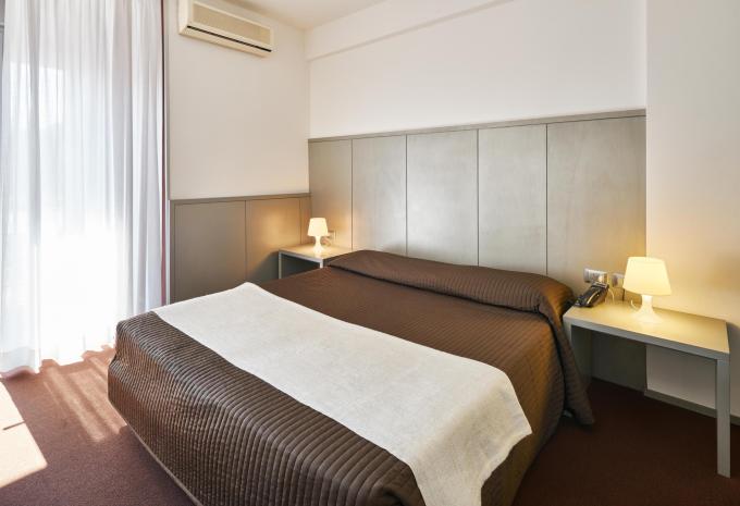 Zimmerbeispiel, Doppelzimmer (DZ) „Standard Balkon“