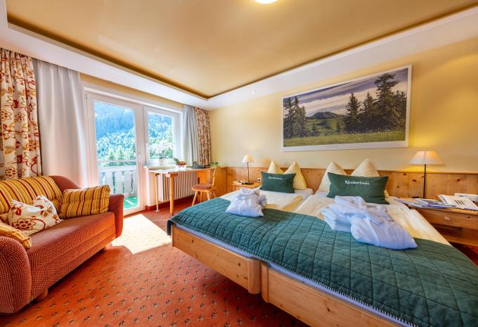 Zimmerbeispiel: Standard Dreibettzimmer Balkon