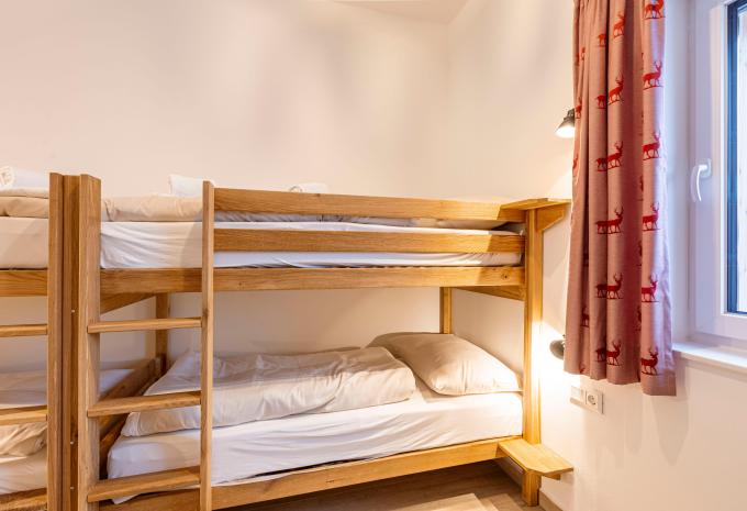 Wohnbeispiel: Standard Ferienhaus Apartment Hot Tub ohne Whirlpool-Funktion 8 Personen Terrasse