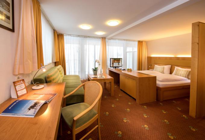 Zimmerbeispiel: Doppelzimmer Superior Balkon