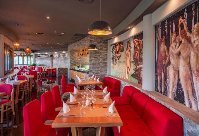 The Reef Playacar Beach Resort & Spa