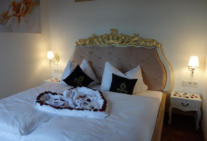 Zimmerbeispiel: Superior Suite "Innviertler Versailles"