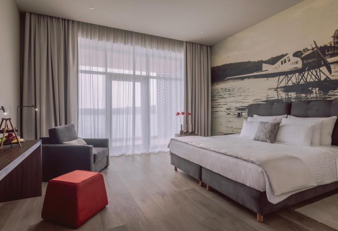 Zimmerbeispiel, Doppelzimmer Deluxe Balkon Meerblick