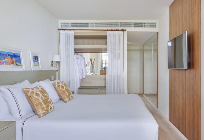 Zimmerbeispiel, Doppelzimmer „Supreme Cala Galdana View“