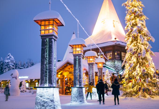 Weihnachtsmanndorf Rovaniemi am Polarkreis