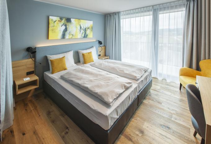 Zimmerbeispiel: Standard Doppelzimmer Balkon