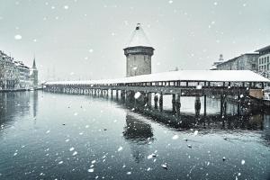 Wintererlebnis Schweiz - Luzern und Vierwaldstättersee - Zugreise