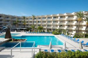 Globales Cala Bona****