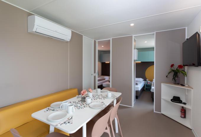Beispiel Familien Suite Mobile Home Maxicaravan Terrasse