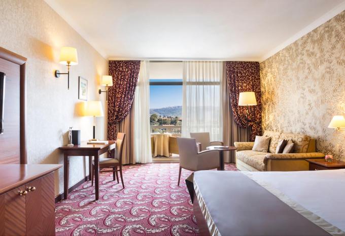 Zimmerbeispiel, Deluxe Doppelzimmer Balkon Parkblick S2P3