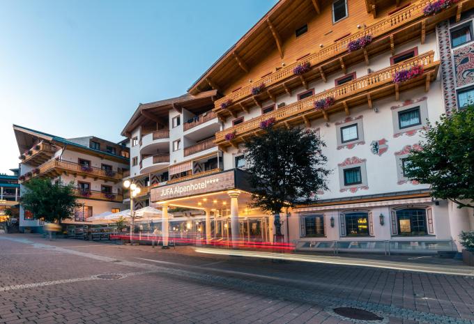 JUFA Alpenhotel Saalbach